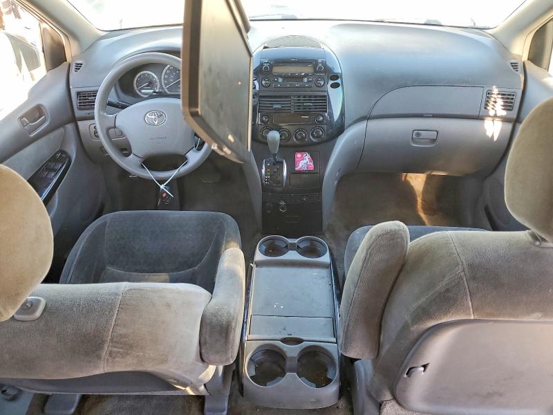 Photo 8 from auction – 2005 TOYOTA SIENNA with VIN 5TDZA23C75S221413