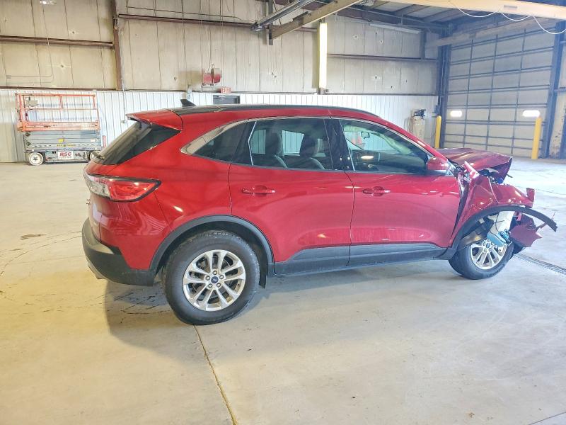 Photo 3 from auction – 2020 FORD ESCAPE SE with VIN 1FMCU9G65LUC40881