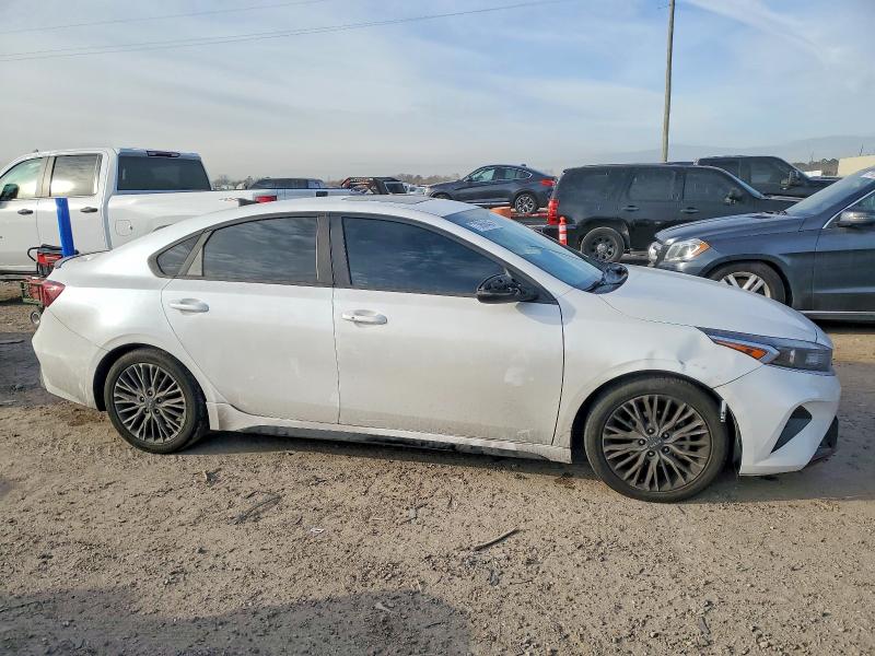 Photo 4 from auction – 2023 KIA FORTE with VIN 3KPF54AD2PE538768