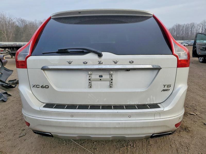Photo 6 from auction – 2016 VOLVO XC60 with VIN YV4612RK7G2822152
