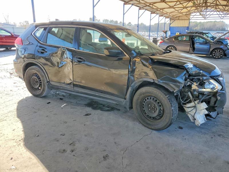 Photo 4 from auction – 2017 NISSAN ROGUE S with VIN KNMAT2MT7HP590163
