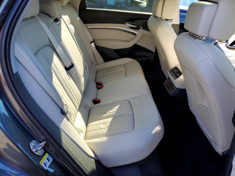 Photo 11 from auction – 2022 AUDI E-TRON SPO with VIN WA11AAGE3NB012769