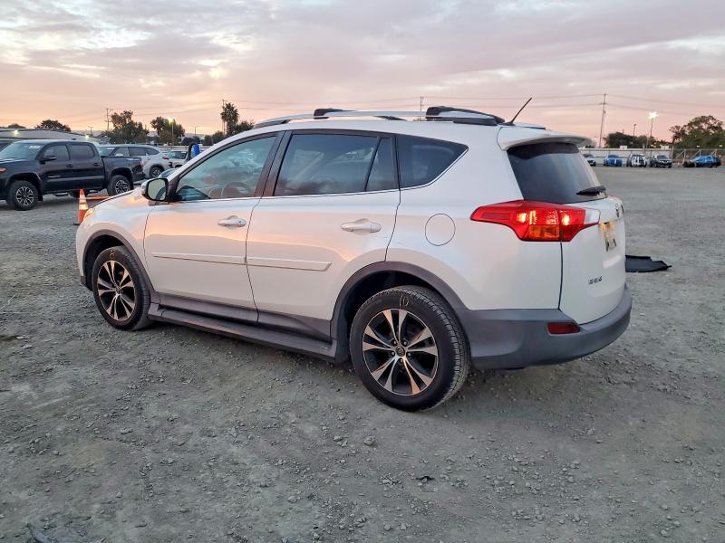 Photo 2 from auction – 2015 TOYOTA RAV4 with VIN 2T3YFREV5FW173494