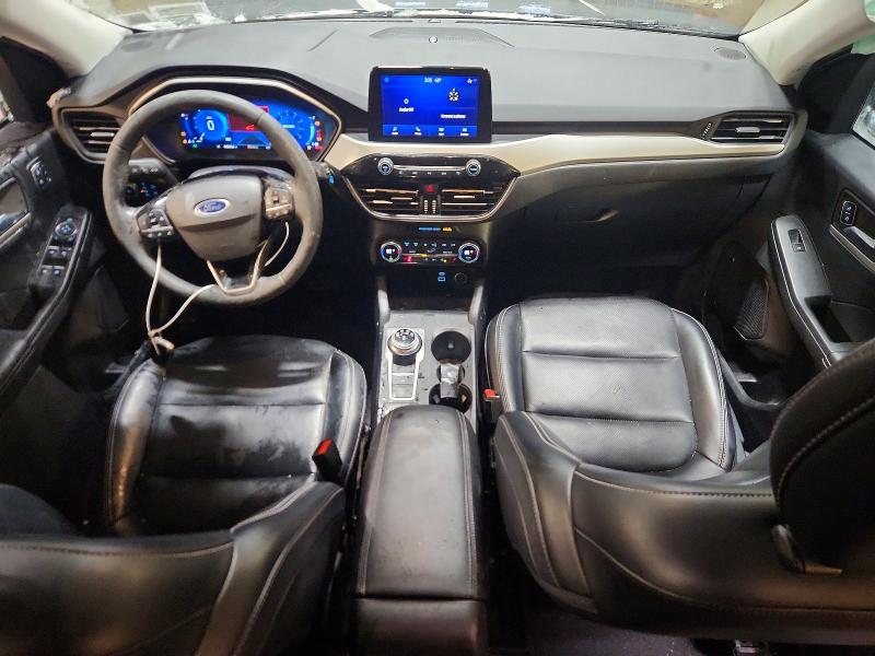 Photo 8 from auction – 2021 FORD ESCAPE SEL with VIN 1FMCU9H64MUB15581