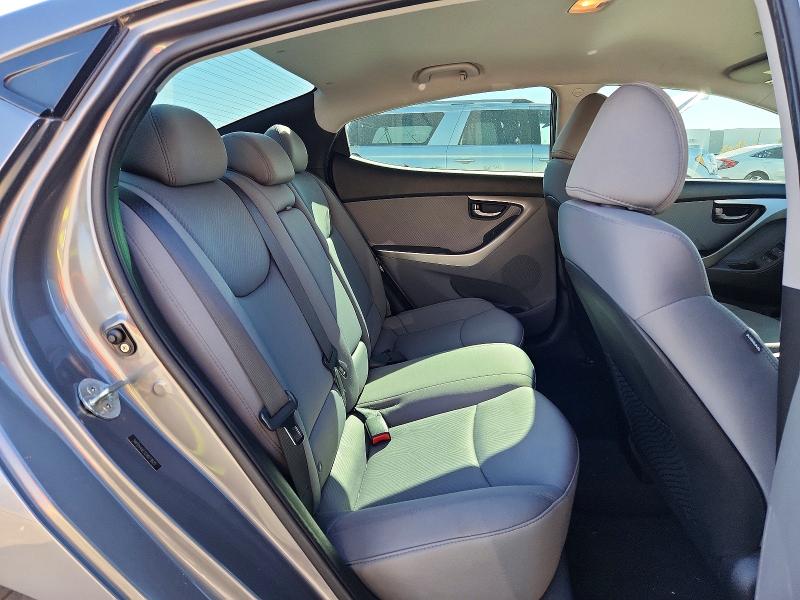 Photo 10 from auction – 2012 HYUNDAI ELANTRA GL with VIN 5NPDH4AE1CH077625
