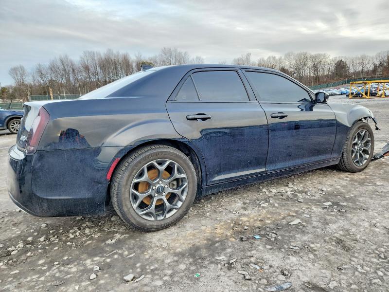 Photo 3 from auction – 2015 CHRYSLER 300 S with VIN 2C3CCAGG1FH818584