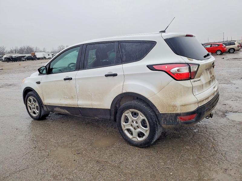 صورة رقم 2 من المزاد - 2017 FORD ESCAPE S مع VIN 1FMCU0F75HUD94889