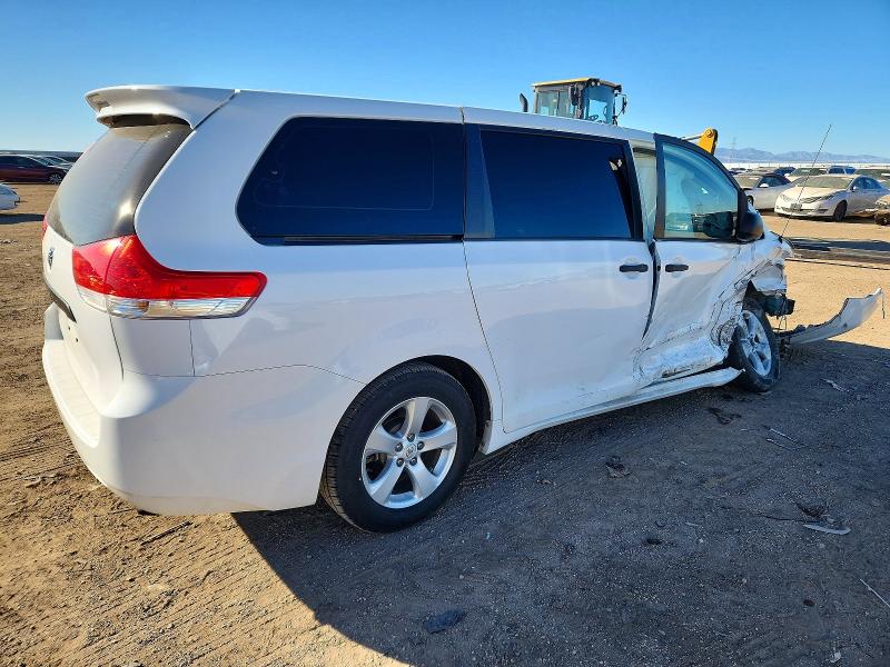 Photo 3 from auction – 2014 TOYOTA SIENNA with VIN 5TDZK3DCXES503725