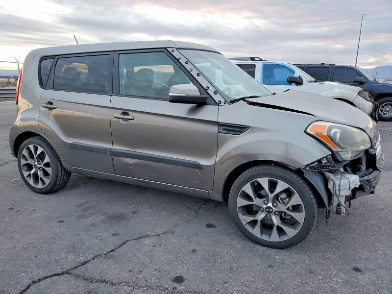 Photo 4 from auction – 2012 KIA SOUL + with VIN KNDJT2A64C7435500