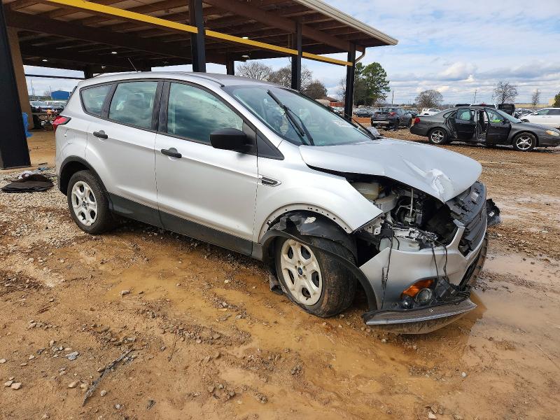 Photo 4 from auction – 2019 FORD ESCAPE S with VIN 1FMCU0F72KUB20492