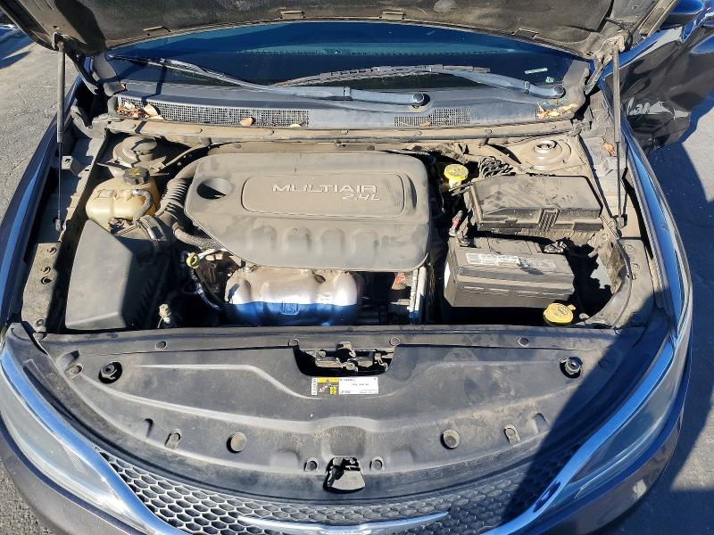 Photo 11 from auction – 2015 CHRYSLER 200 LIMITE with VIN 1C3CCCAB2FN691053