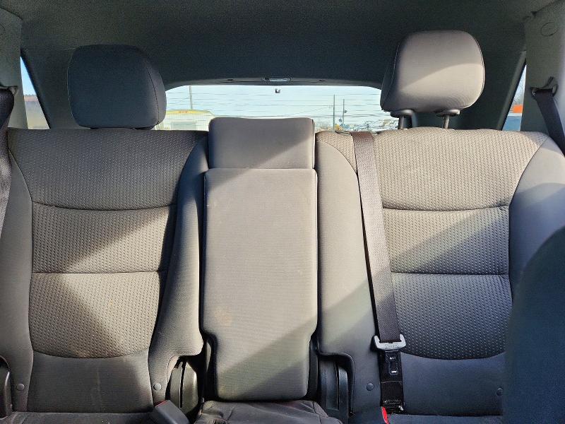 Photo 10 from auction – 2013 KIA SORENTO with VIN 5XYKT3A17DG324118