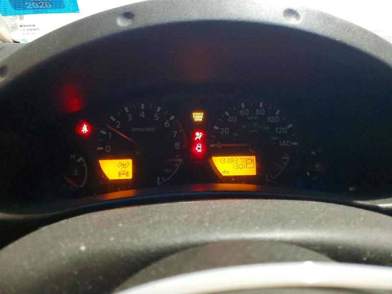 Photo 9 from auction – 2005 NISSAN FRONTIER K with VIN 1N6AD06W95C402820