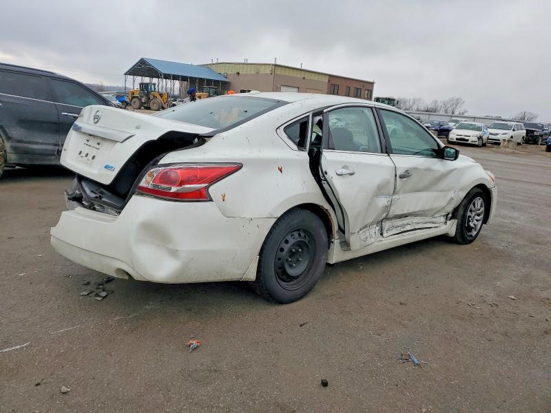 Foto 3 de la subasta – 2014 NISS ALTIMA con VIN 1N4AL3AP5EN240069