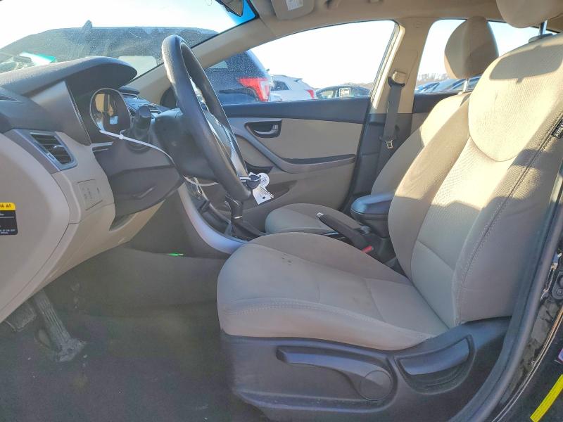 Photo 7 from auction – 2016 HYUNDAI ELANTRA with VIN 5NPDH4AE2GH772685