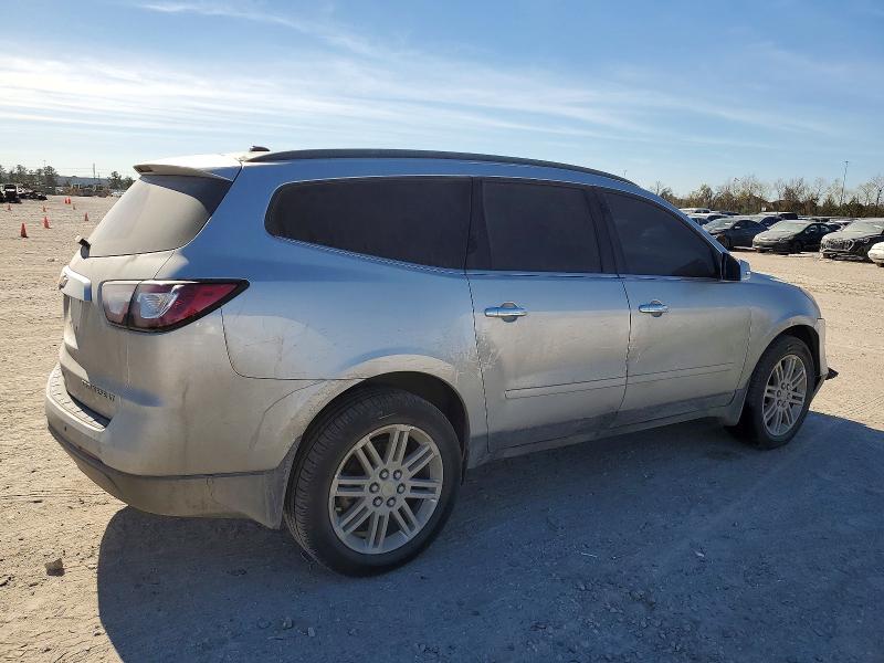 Photo 3 from auction – 2015 CHEVROLET TRAVERSE with VIN 1GNKVGKD9FJ149147
