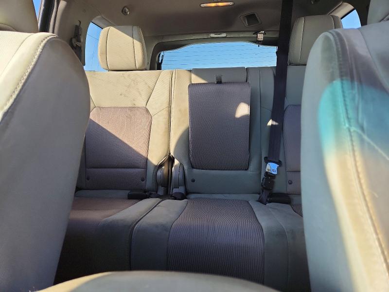 Фото 10 с аукциона – 2015 HONDA PILOT SE с VIN 5FNYF4H36FB078283
