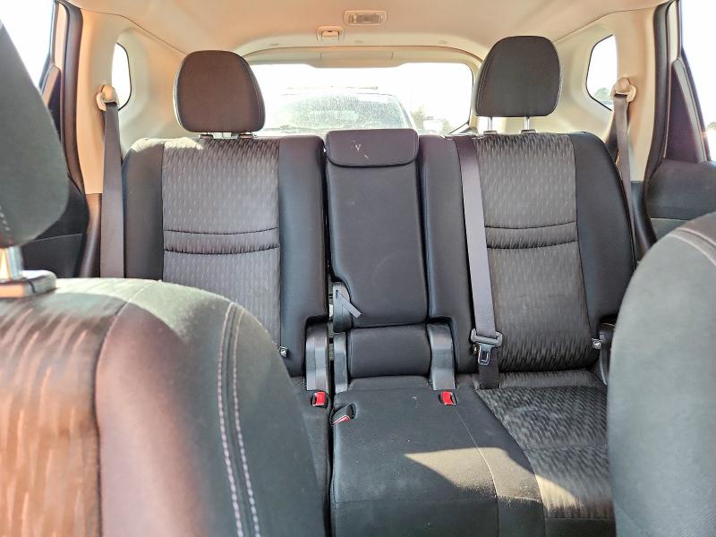 Photo 10 from auction – 2017 NISSAN ROGUE S with VIN JN8AT2MT0HW382569