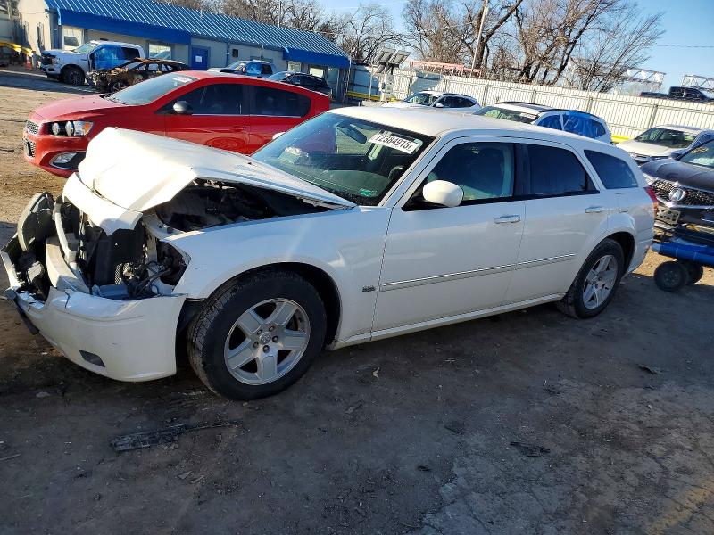 DODGE MAGNUM SXT 2006 with VIN 2D4FV47V16H446783 - Photo from auction