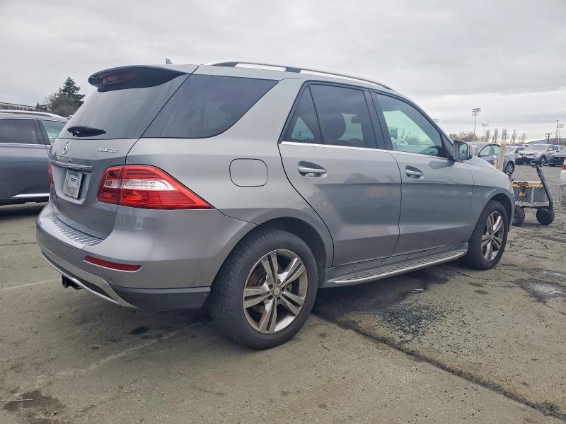 Photo 3 from auction – 2014 MERCEDES-BENZ ML 350 BLU with VIN 4JGDA2EBXEA420768