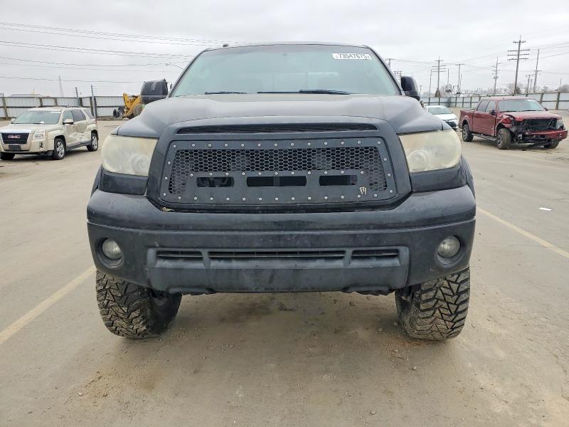 Photo 5 from auction – 2011 TOYOTA TUNDRA with VIN 5TFUY5F13BX158219