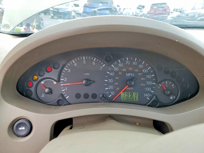 Zdjęcie 9 z aukcji – 2005 FORD FOCUS ZXW z VIN 1FAHP36N25W187190