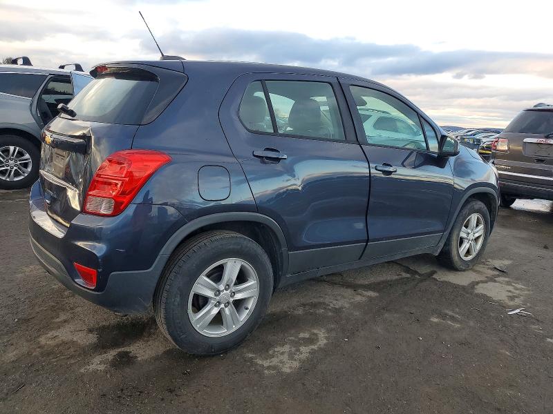 Photo 3 from auction – 2019 CHEVROLET TRAX LS with VIN 3GNCJKSB6KL223371