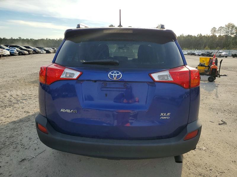 Photo 6 from auction – 2015 TOYOTA RAV4 XLE with VIN 2T3RFREV1FW275699