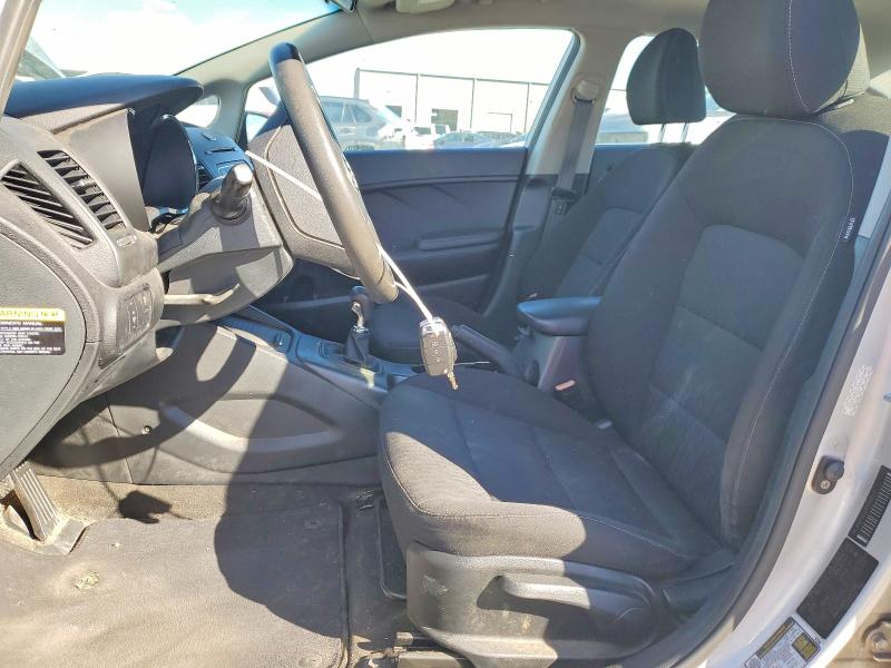 Photo 7 from auction – 2016 KIA FORTE LX with VIN KNAFK4A65G5616818