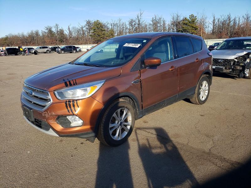 FORD ESCAPE 2017 с VIN 1FMCU9GD9HUD90160 - Фото с аукциона