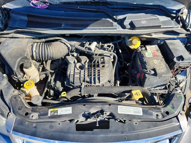Photo 12 from auction – 2014 CHRYSLER TOWN & COU with VIN 2C4RC1BGXER229099