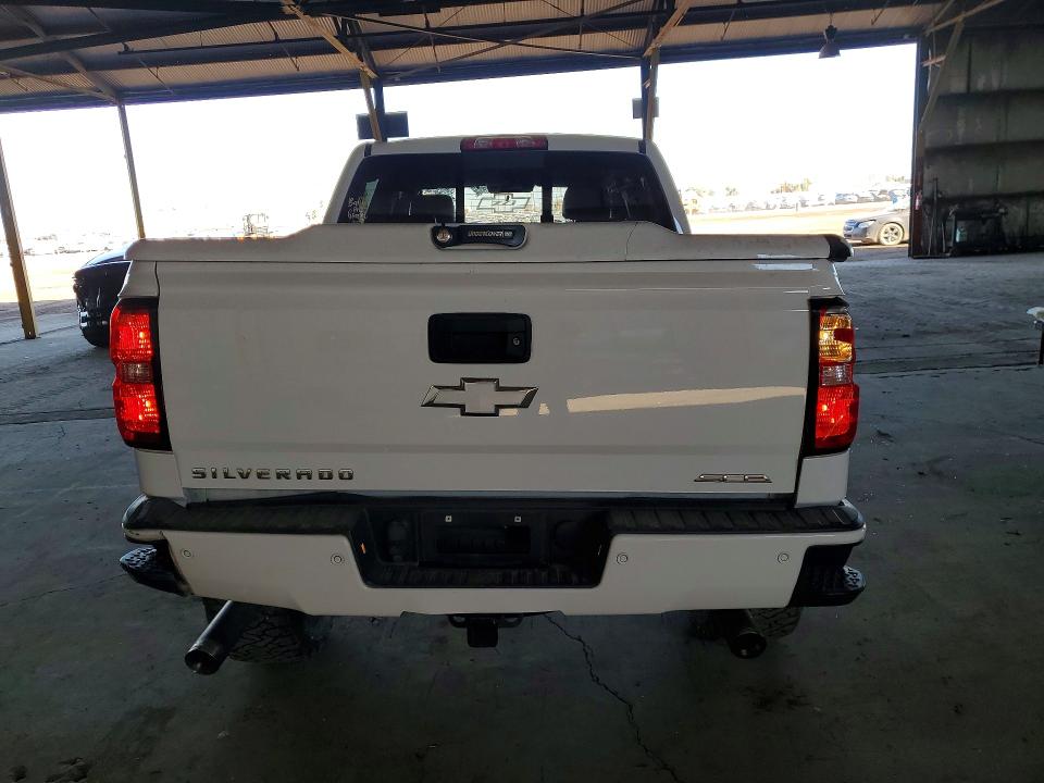Photo 6 from auction – 2018 CHEVROLET SILVERADO with VIN 3GCUKREC4JG290551