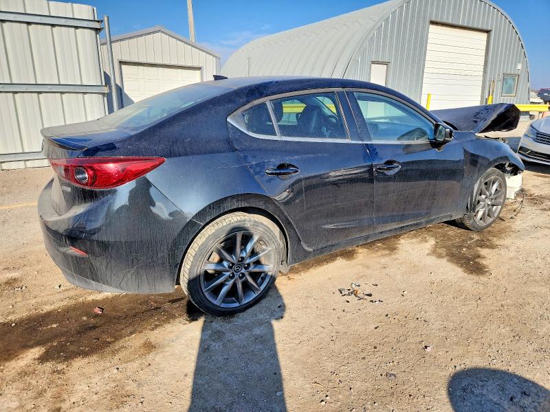 Photo 3 from auction – 2018 MAZDA 3 TOURING with VIN 3MZBN1V37JM193102