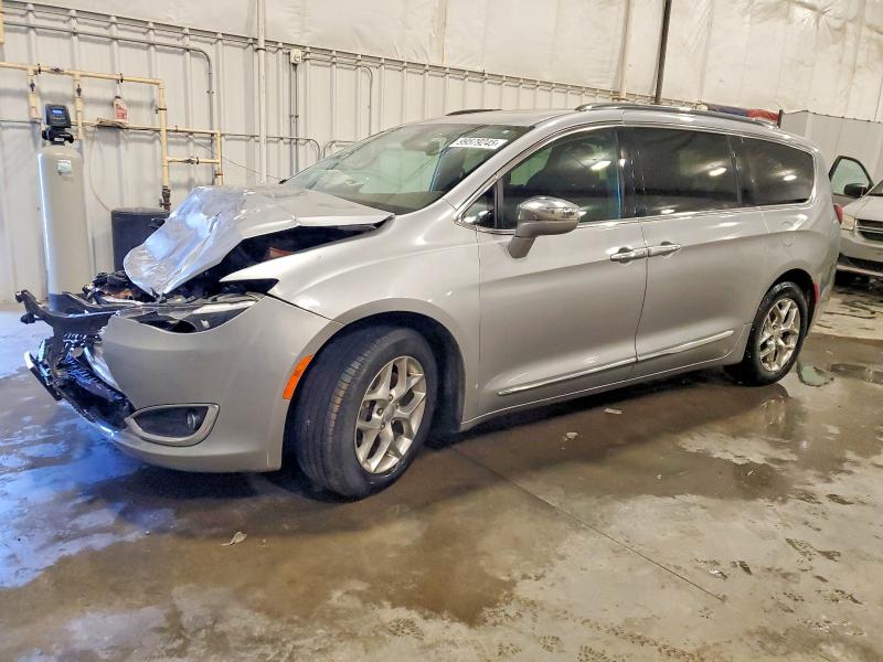CHRYSLER PACIFICA L 2019 with VIN 2C4RC1GGXKR552153 - Photo from auction