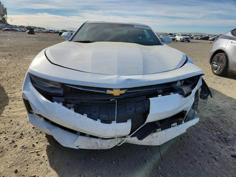 Photo 5 from auction – 2017 CHEVROLET CAMARO with VIN 1G1FB1RS9H0163622