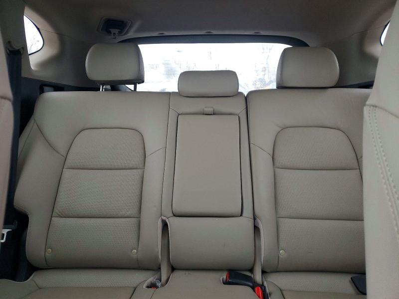 Photo 10 from auction – 2018 HYUNDAI TUCSON VAL with VIN KM8J3CA27JU603529