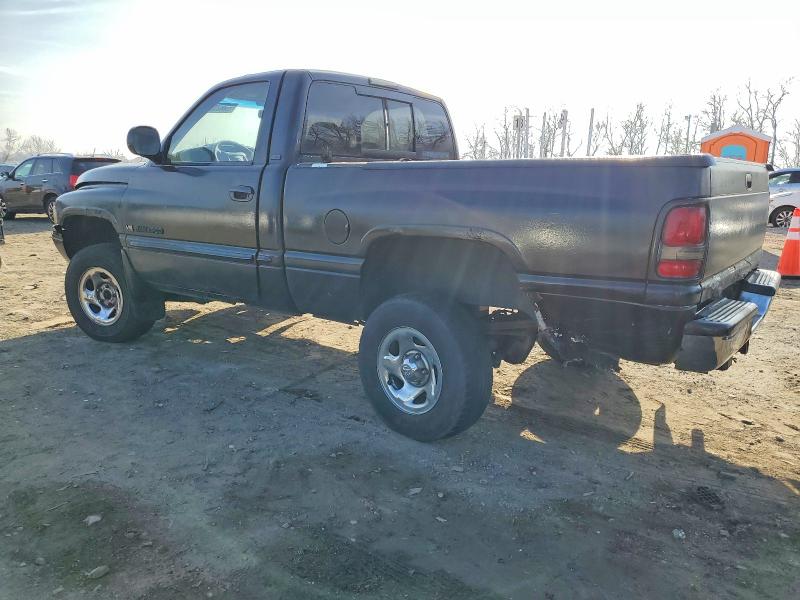Photo 2 from auction – 2000 DODGE RAM 1500 with VIN 1B7HF16Y8YS514070