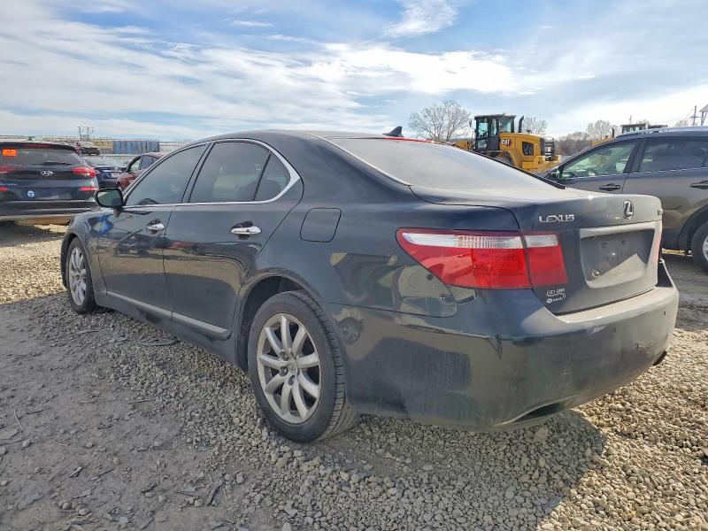 Photo 2 from auction – 2007 LEXUS LS with VIN JTHBL46FX75010761