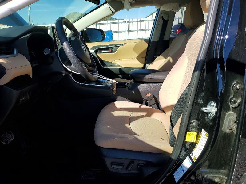 Photo 7 from auction – 2020 TOYOTA RAV4 XLE with VIN JTMP1RFV4LJ029289