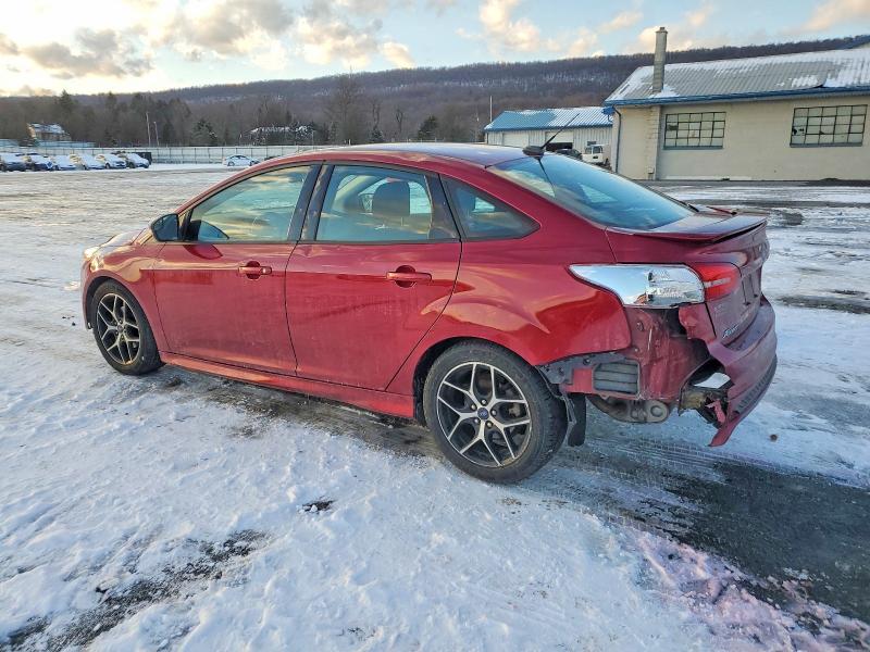 Photo 2 from auction – 2015 FORD FOCUS with VIN 1FADP3F20FL213762
