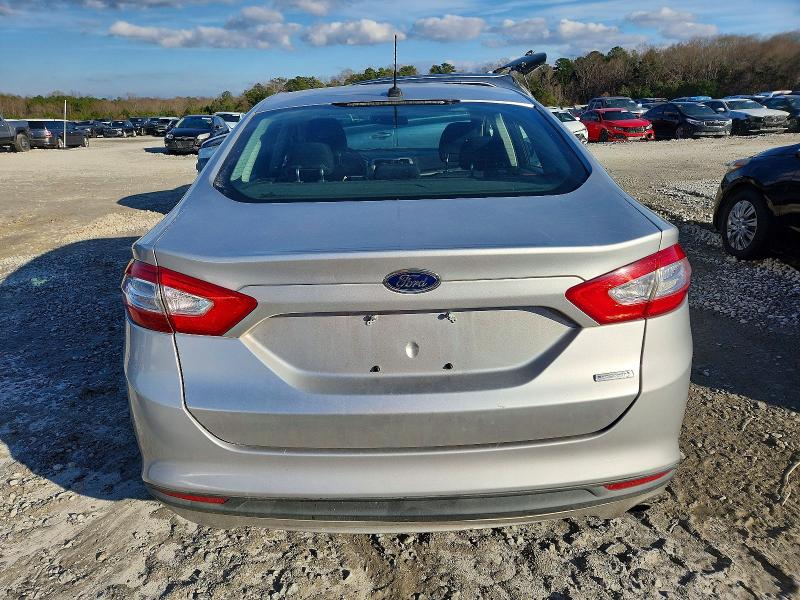 Photo 6 from auction – 2013 FORD FUSION SE with VIN 3FA6P0HR6DR203110
