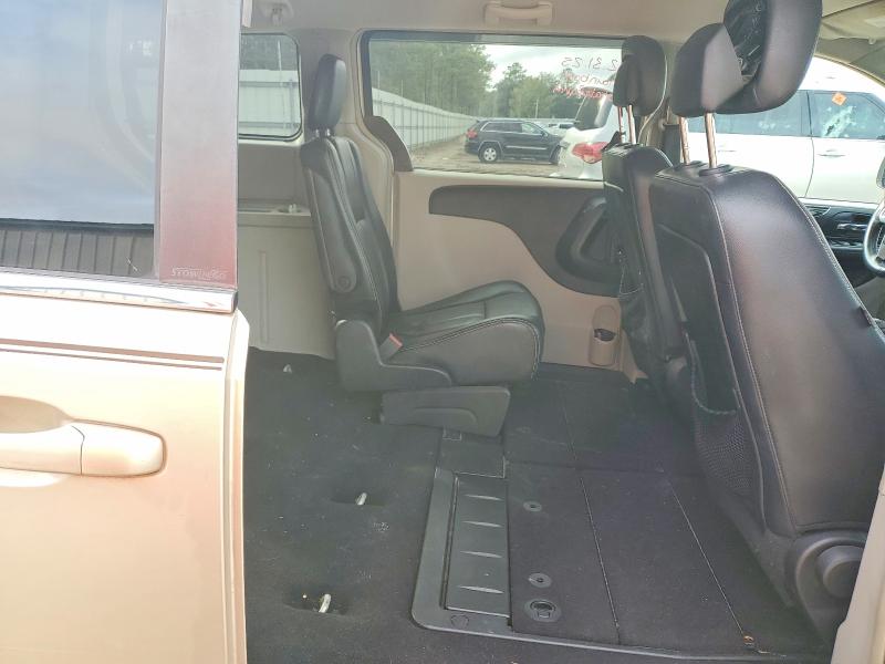 Photo 11 from auction – 2013 CHRYSLER TOWN & COU with VIN 2C4RC1BG4DR604371