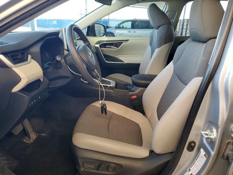 Photo 7 from auction – 2023 TOYOTA RAV4 with VIN 2T3P1RFV5PW398654