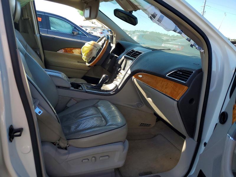 Photo 7 from auction – 2013 LINCOLN TOWNHOUSE MKX with VIN 2LMDJ6JK9DBL09150