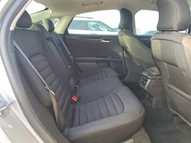 Фото 10 с аукциона – 2016 FORD FUSION с VIN 3FA6P0LUXGR141047