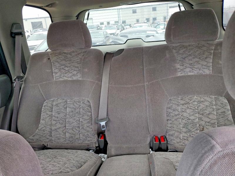 Photo 10 from auction – 2004 GMC ENVOY with VIN 1GKDT13S542117342