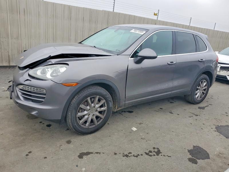 PORSCHE CAYENNE 2011 with VIN WP1AA2A29BLA02584 - Photo from auction