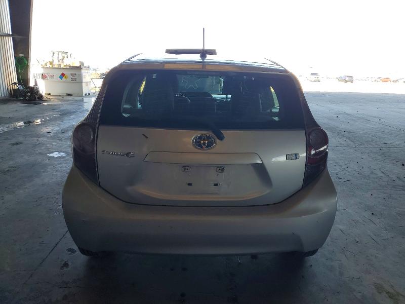 Photo 6 from auction – 2012 TOYOTA PRIUS C with VIN JTDKDTB32C1014454