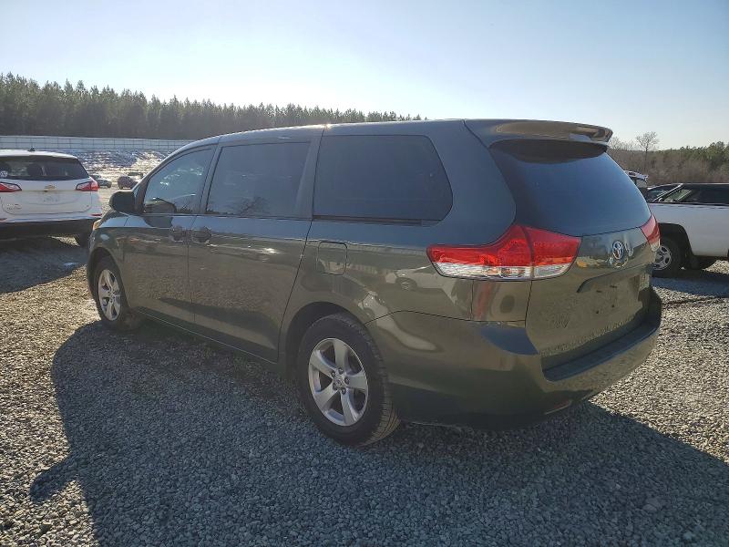 Photo 2 from auction – 2012 TOYOTA SIENNA with VIN 5TDKA3DC1CS011750