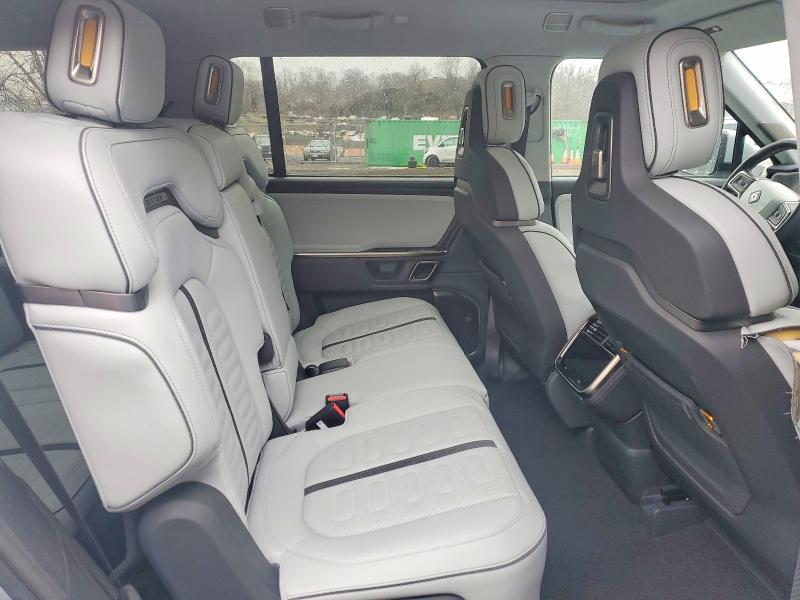 Photo 11 from auction – 2023 RIVIAN R1S with VIN 7PDSGABA2PN006517